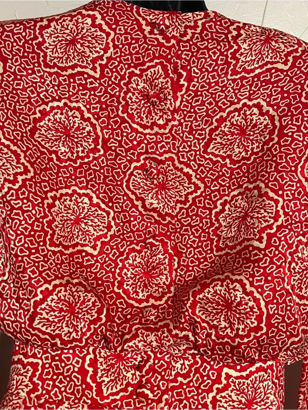 Vintage Raul Blanco Silk Dress Red Cream Print Size 8 Pleated Bodice Long Sleeve